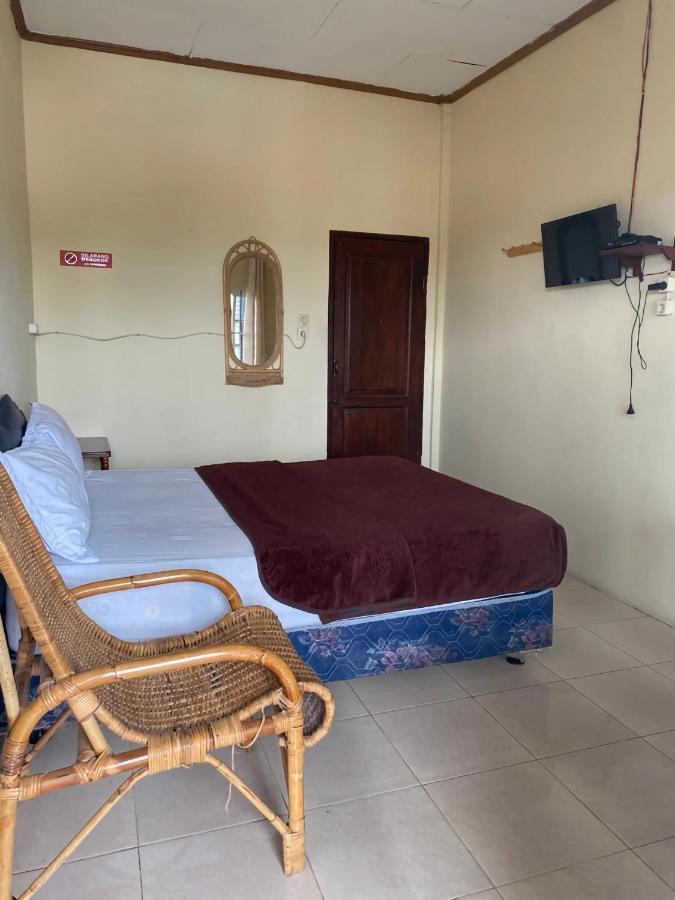 Ron'S Guest House Berastagi Backpacker Rooms Esterno foto